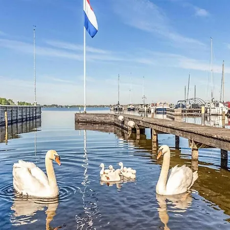 Penthouse Near Loosdrechtse Lakes Nieuw-Loosdrecht